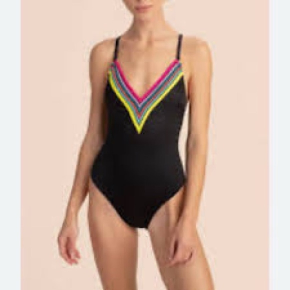 Trina Turk Black Zebra Textured V Neck Size 6 
One Piece Swimsuit Summer Beach